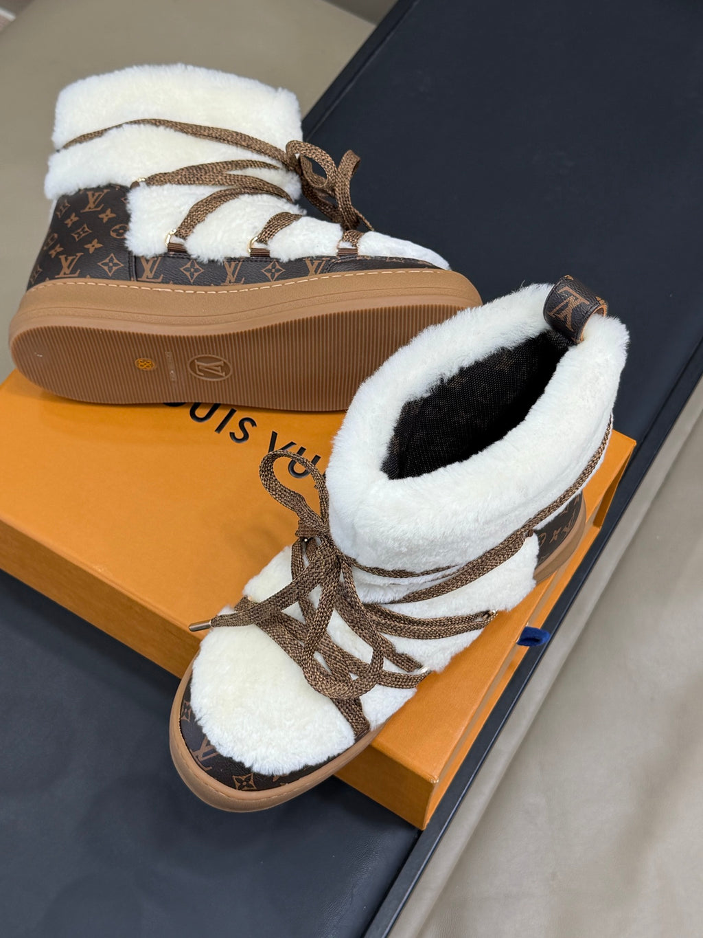 Cloud Lace-Up Ankle Boot Sneaker