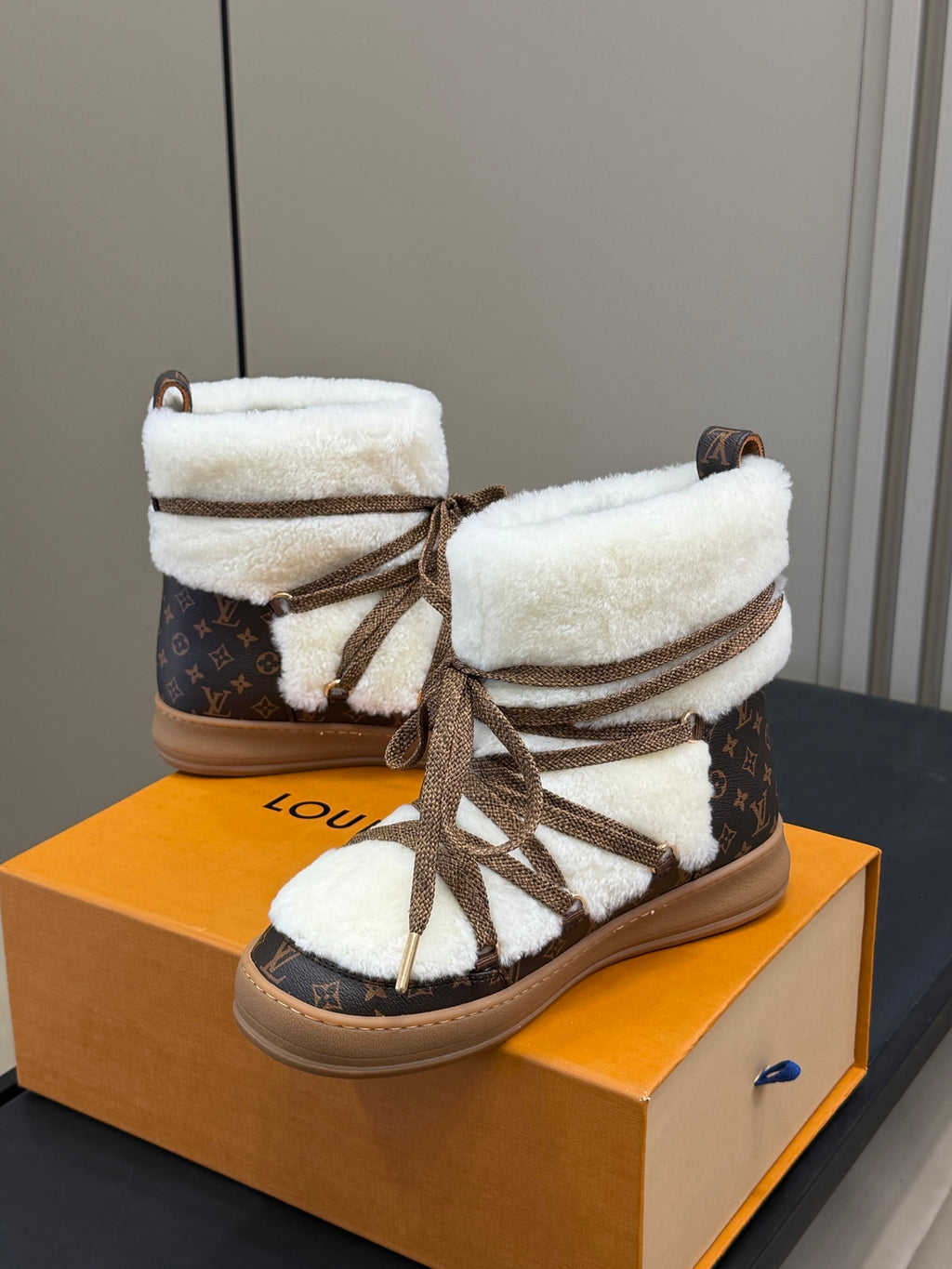 Cloud Lace-Up Ankle Boot Sneaker
