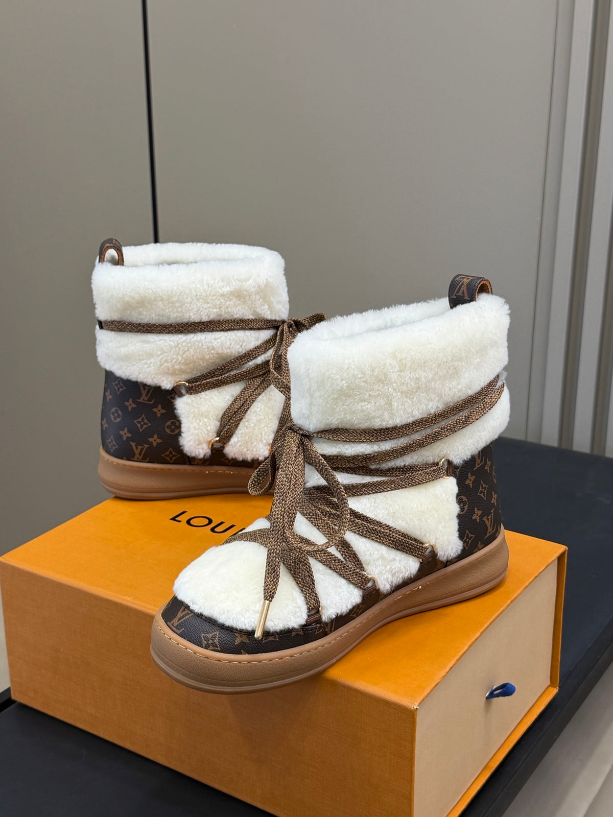 Cloud Lace-Up Ankle Boot Sneaker