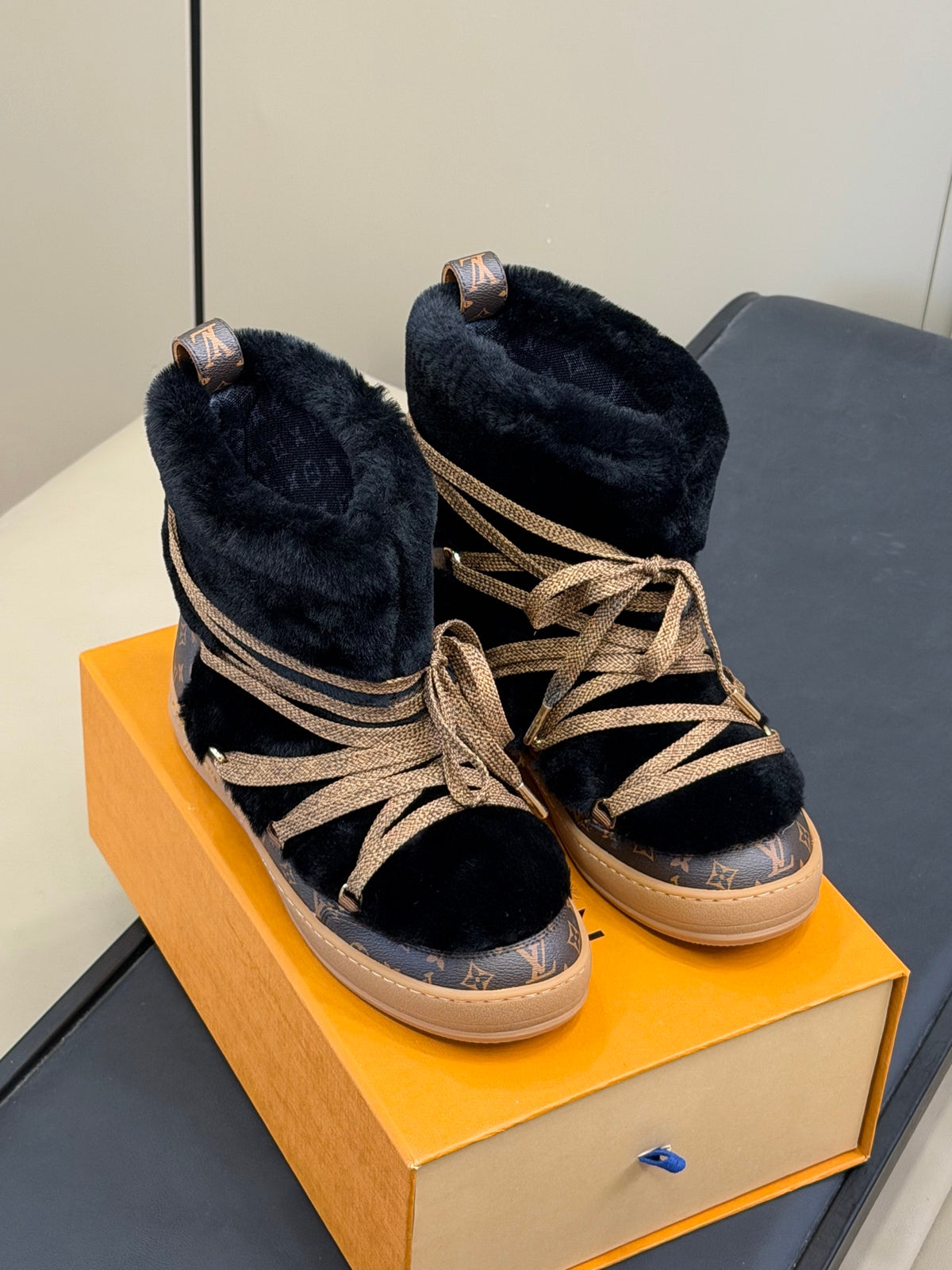 Cloud Lace-Up Ankle Boot Sneaker