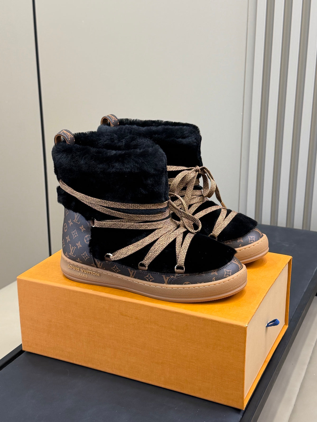Cloud Lace-Up Ankle Boot Sneaker