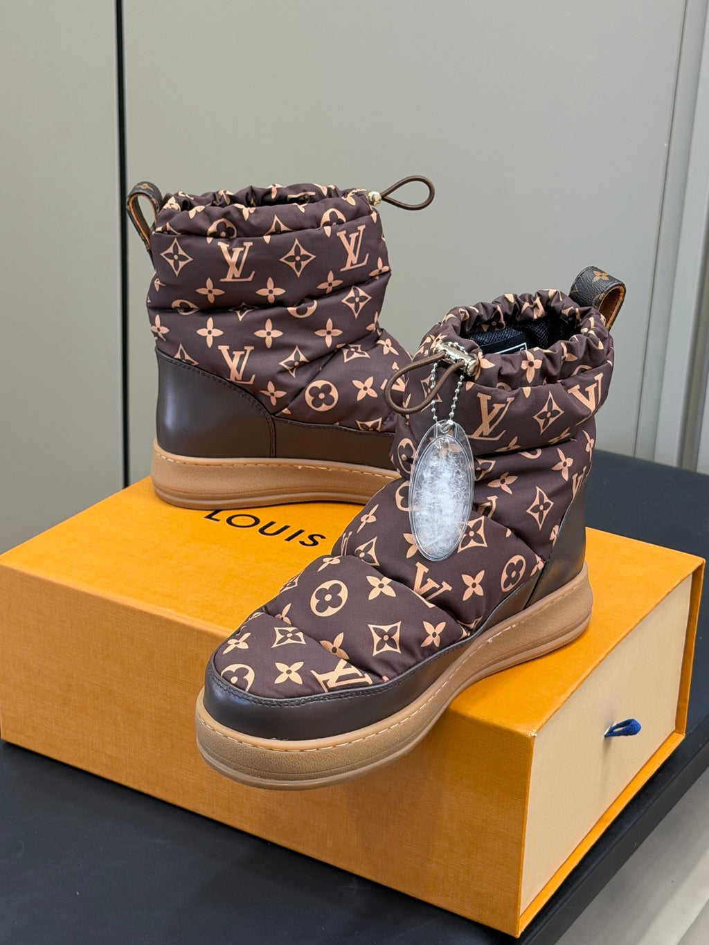 Cloud Ankle Boot Sneaker