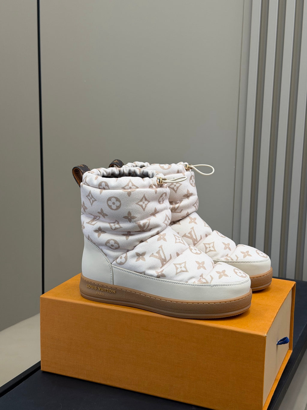 Cloud Ankle Boot Sneaker