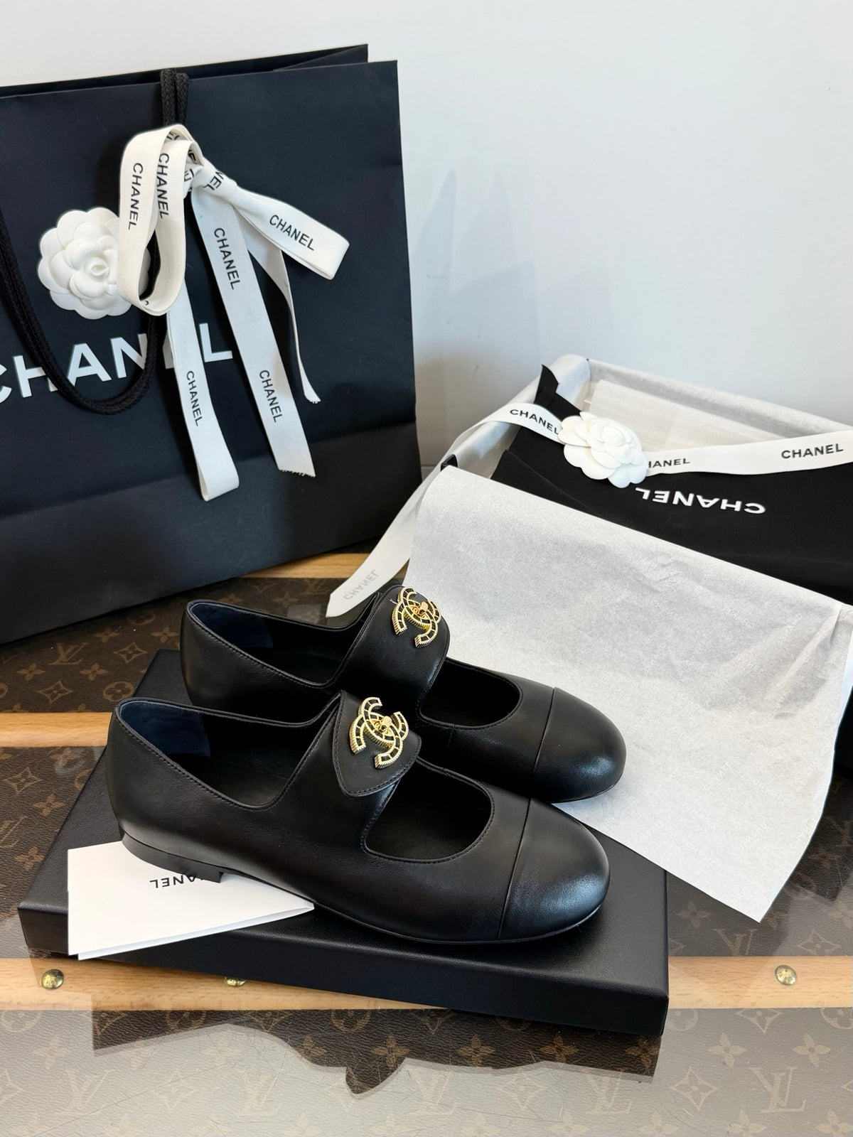 Calfskin Grosgrain Cap Toe Moccasin Loafers
