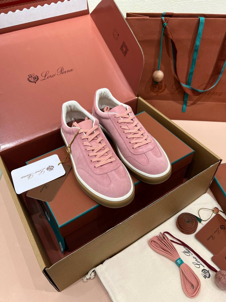 Tennis Walk shoe